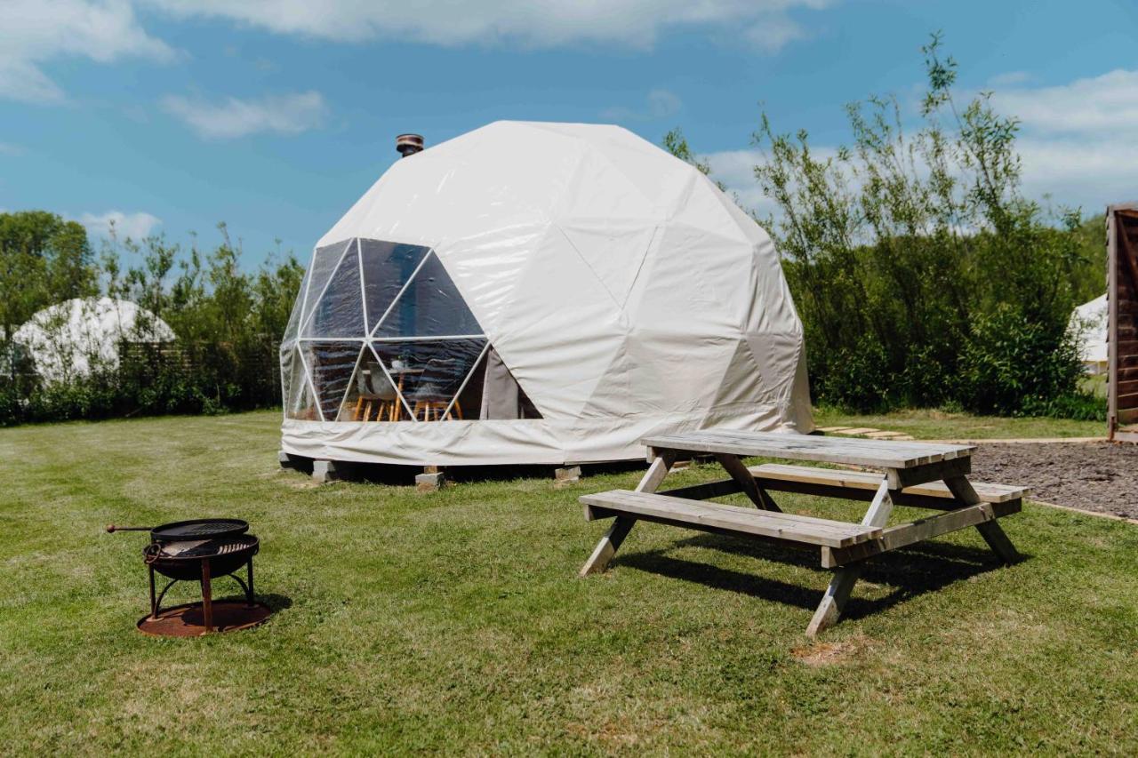 Beavers Retreat Glamping Tenby Exterior photo